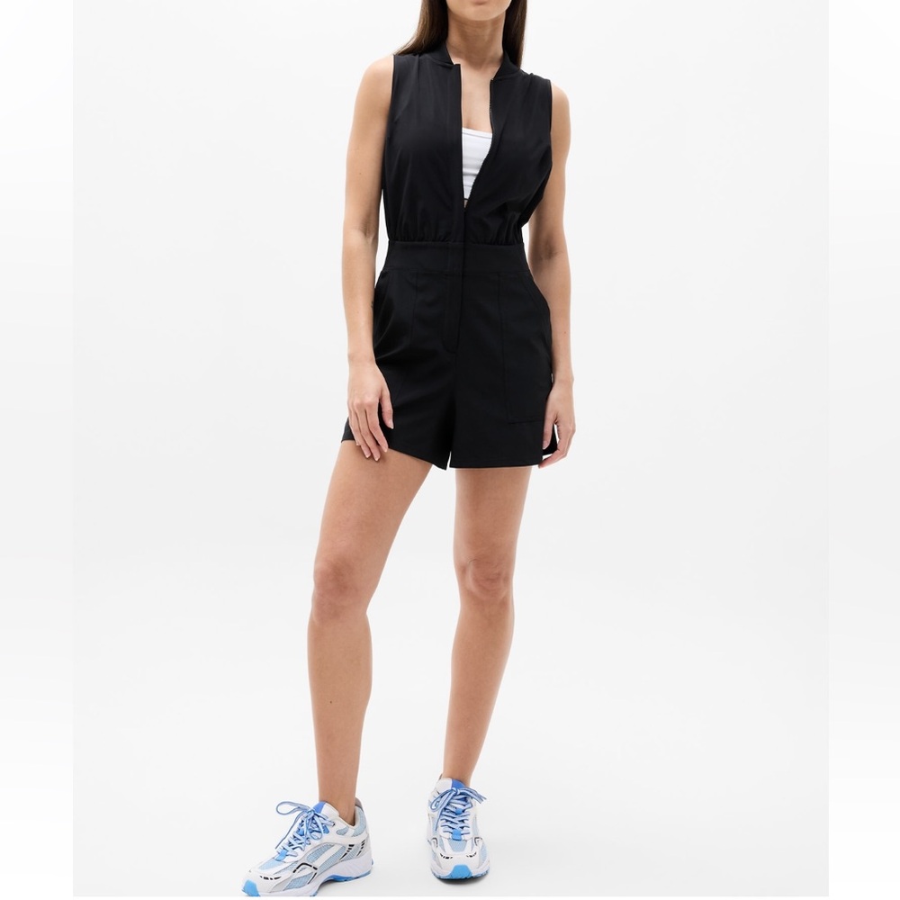 Athleta Brooklyn Utility Romper size 10 black - Picture 1 of 12
